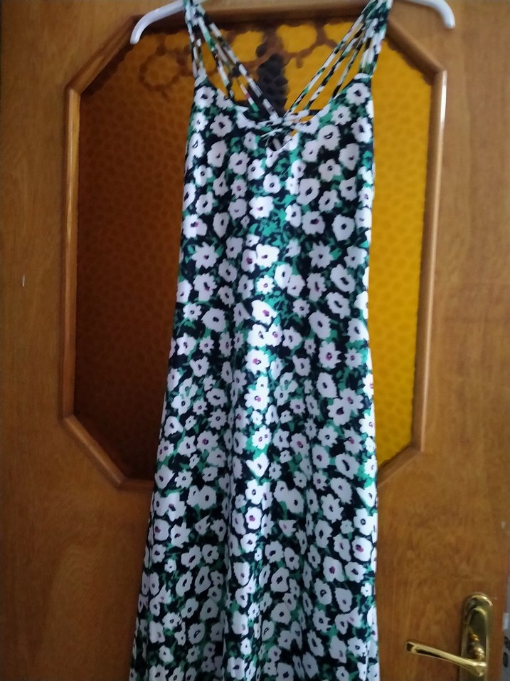 Çiçek Desenli V Yakalı Askılı elbise - Görsel 3