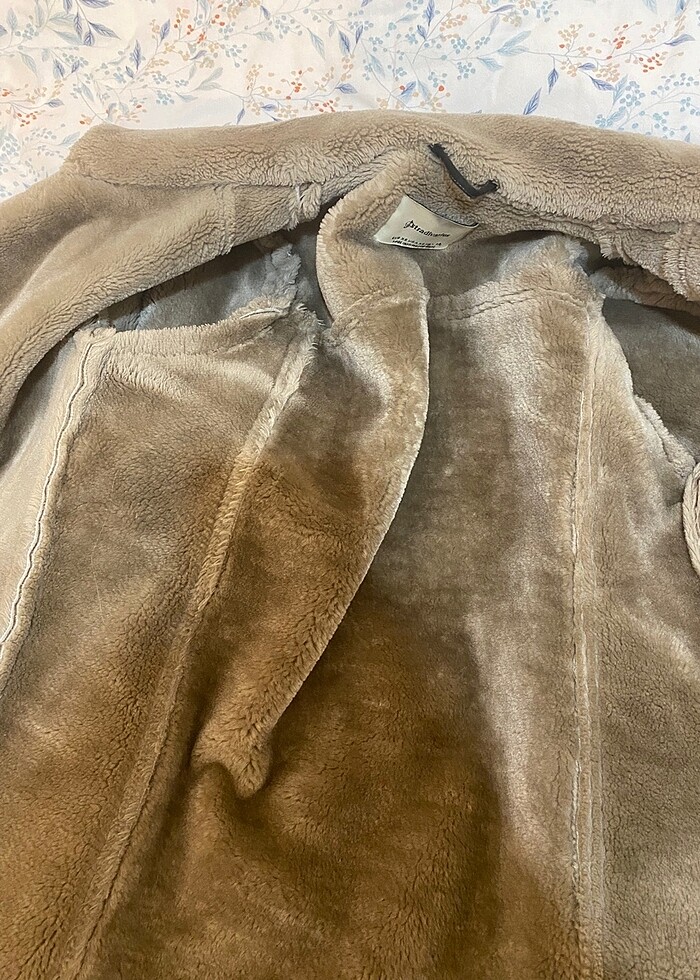 Stradivarius kürklü kaban - Görsel 2