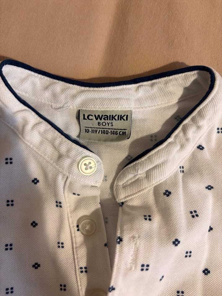 Dik yaka tşört - Görsel 2