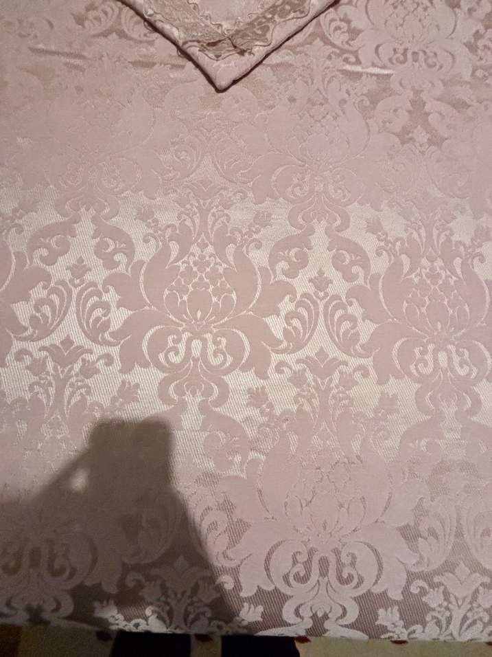 Pembe Nakışlı Yatak Örtüsü Takımı - Görsel 2