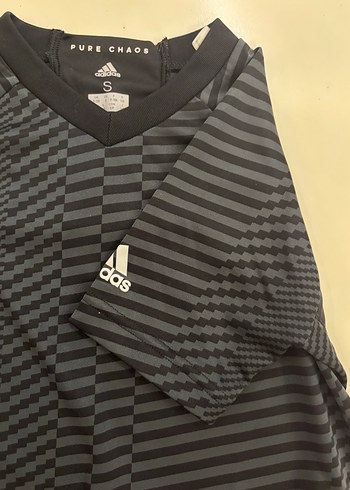 Adidas orijinal V Yaka Kısa Kollu Siyah Gri Tişört - Görsel 3