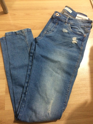 Bershka Jean