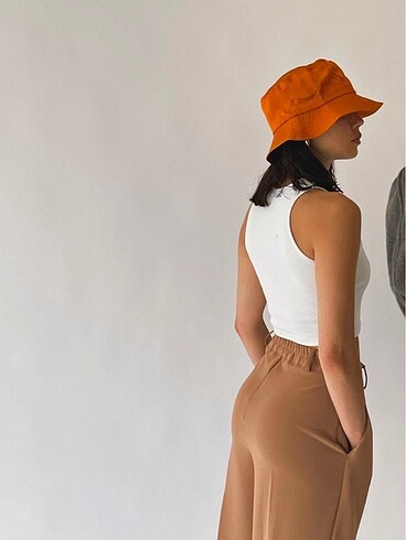 Urban Outfitters Tıruncu Bucket Şapka