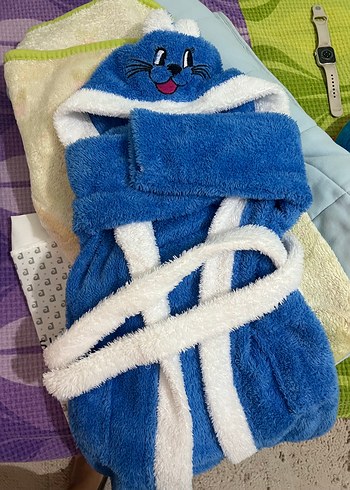 Nakışlı Kapüşonlu Erkek Çocuk Bornoz - Görsel 2