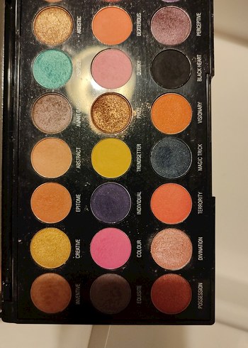 Çok Renkli Koyu Göz Farı Paleti - Görsel 4