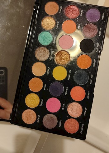 Çok Renkli Koyu Göz Farı Paleti - Görsel 3