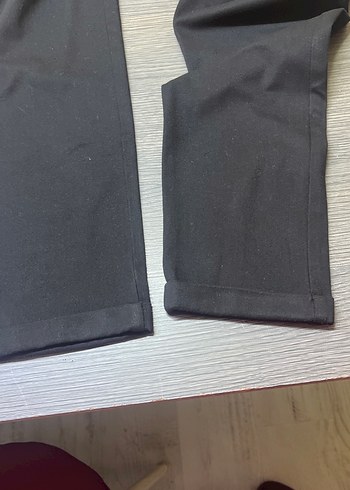 Kadın Siyah Midi Kumaş Pantolon - Görsel 3