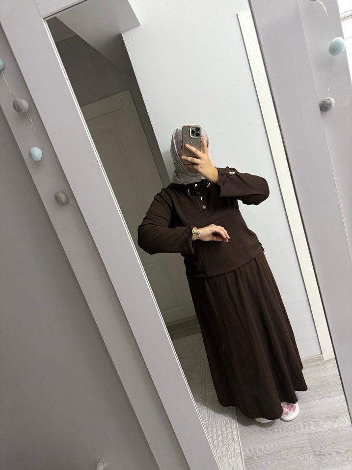 Kahverengi Etekli Takım - Görsel 3