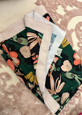 Çiçek Desenli Şal - Görsel 4