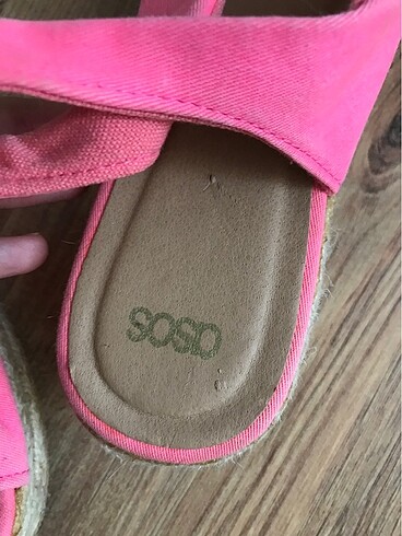 37 Beden Asos sandalet