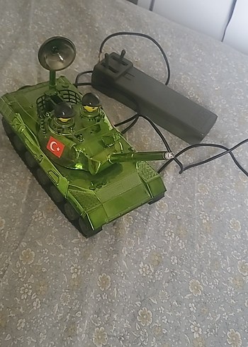 Kum Rengi Uzaktan Kumandalı Tank Oyuncak