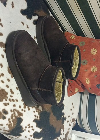 Kahverengi Kürklü Dolgu Topuklu Kadın Bot - Görsel 2