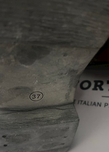 Kahverengi Deri KadınBot - Görsel 6