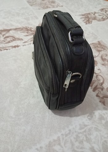 Lacoste Erkek Siyah Fermuarlı Omuz Çantası