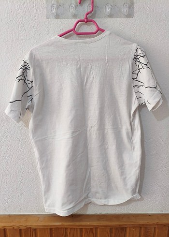 Beyaz Siyah Desenli Kısa Kollu erkek Tişört - Görsel 3