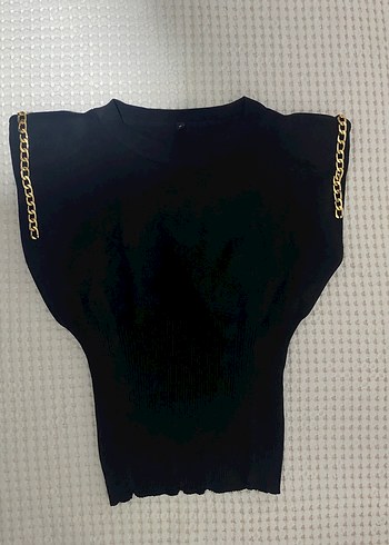 Zincir Detaylı Siyah Kolsuz Bluz - Görsel 4