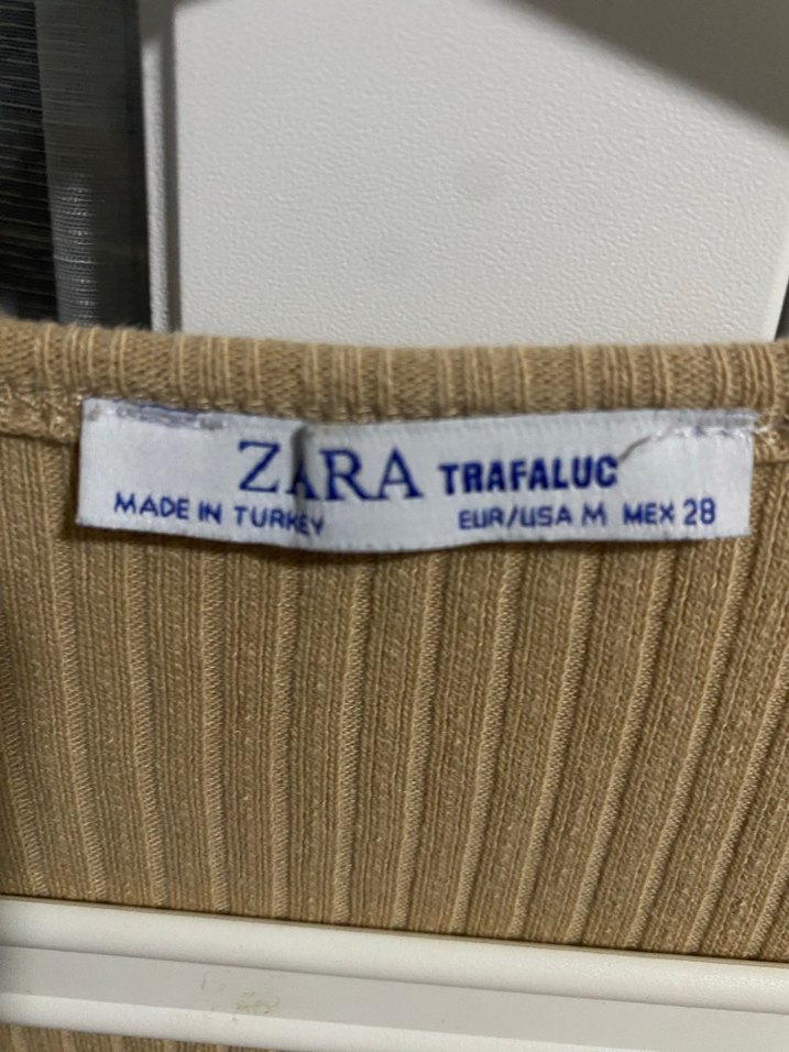 Bej Düğmeli Kısa Kollu Kadın Bluz - Görsel 3