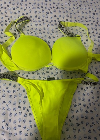 Sarı 
Takım - Görsel 3