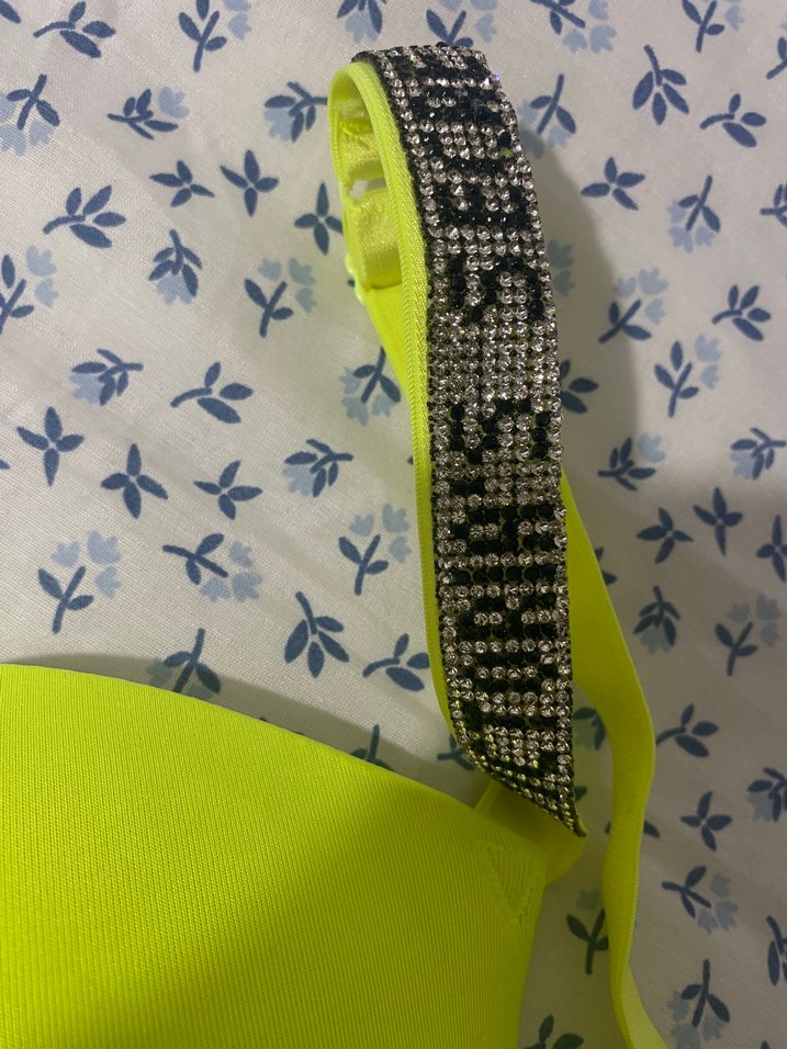 Sarı 
Takım - Görsel 4