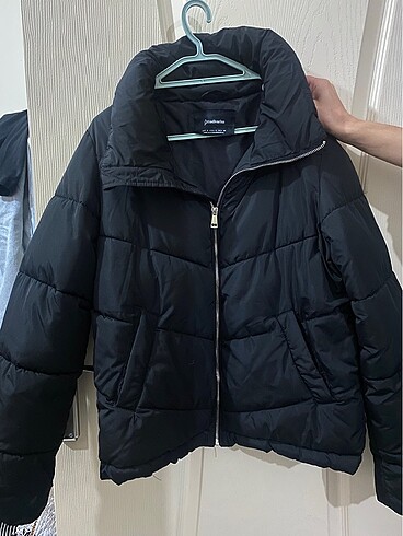 Stradivarius Siyah şişme mont