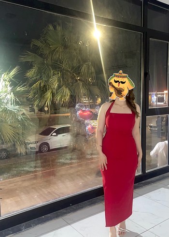 Kırmızı Midi Elbise boyundan geçmeli