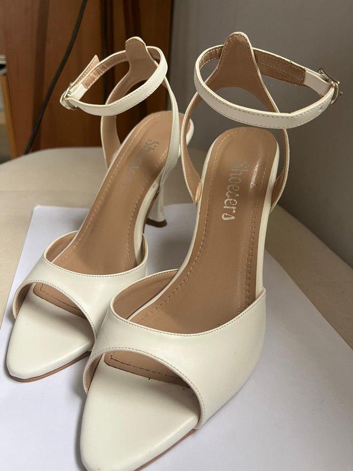 Beyaz Stiletto Topuklu Bağcıklı Kadın Ayakkabı Yeni - Görsel 3