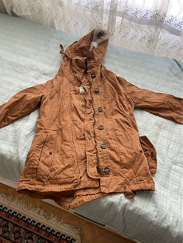 Bershka mont