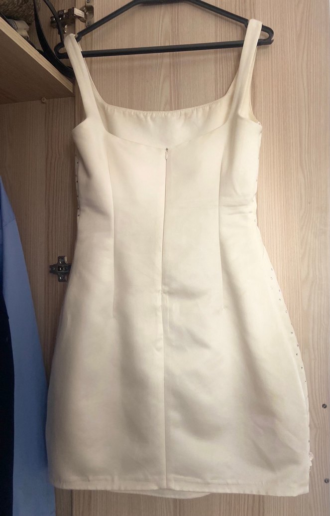 Kısa Beyaz askılı Elbise taşlı - Görsel 4