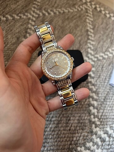 Guess saat