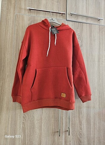 m Beden 3iplik sweatshirt etiketli 