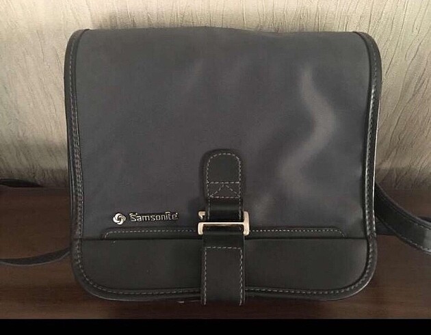 Samsonite çanta