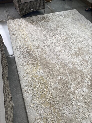 Beden 6 metre kare halı ayrıca diğer parçaları da mevcuttur.