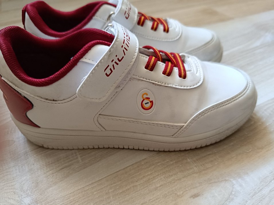 Beyaz Elastik Bağcıklı Erkek Çocuk Spor Ayakkabı - Görsel 4