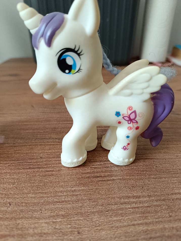 Pastel Pembe ve Beyaz At Figürleri - Görsel 2