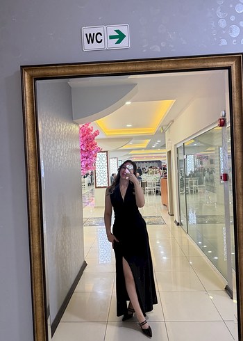 Siyah V Yakalı Uzun Kadın Elbise - Görsel 2