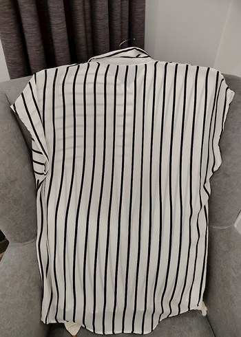 Düğmeli Çizgili Kısa Kollu Kadın Gömlek - Görsel 2