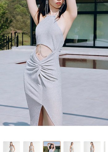 Gri Dekolteli Gece Elbisesi - Görsel 3