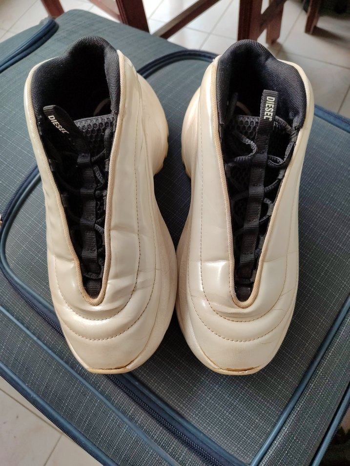 Beyaz Rugan Dolgu Topuklu Kadın Spor Ayakkabı - Görsel 2