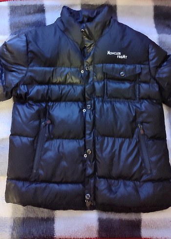 Erkek Çocuk Siyah Düğmeli Kışlık Mont - Görsel 3