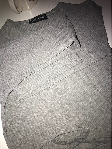 Bel detayli crop