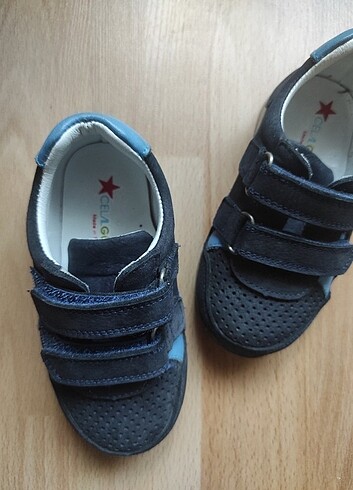 22 Beden Erkek bebek spor ayakkabı 