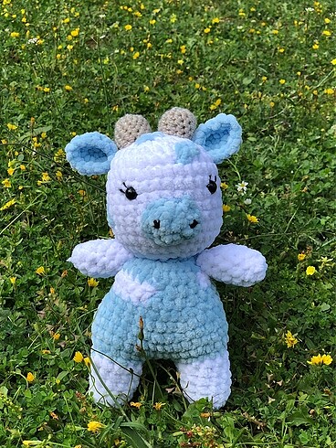 Peluş örgü inek