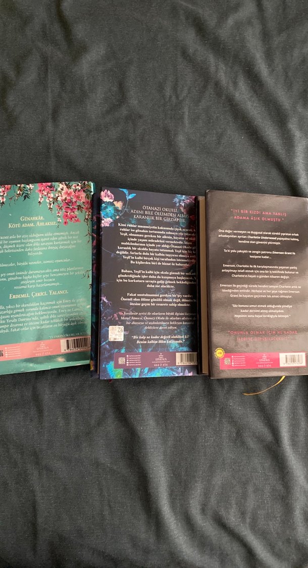 3 Roman: Praise, Karanlık Taht, Otanazi Okulu - Görsel 3