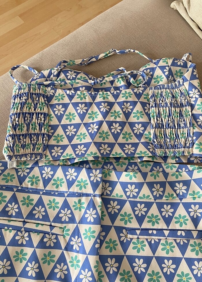 Dalgıç kumaş desenli crop pantolon takım - Görsel 2