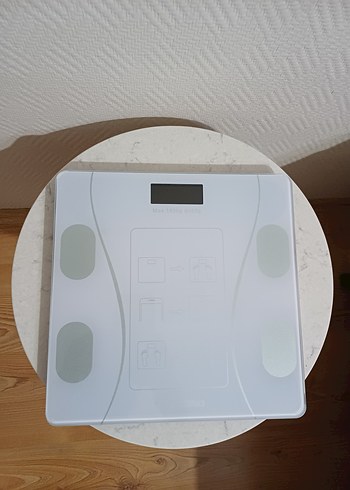 Dijital Beyaz Banyo Tartısı - Görsel 2