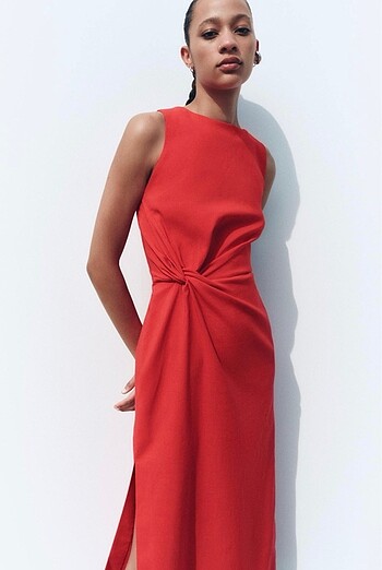 Zara cut out detaylı elbise
