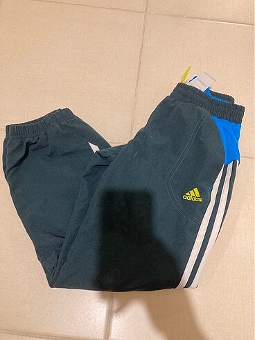 adidas erkek çocuğu eşofman