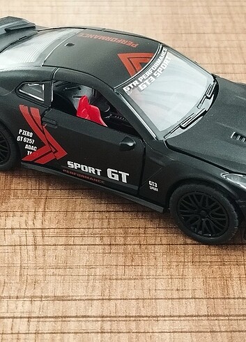 Beden Renk Nissan Skyline GT-R 35