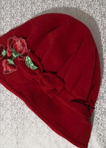Kırmızı Kadın Çiçekli Şapka - Görsel 2