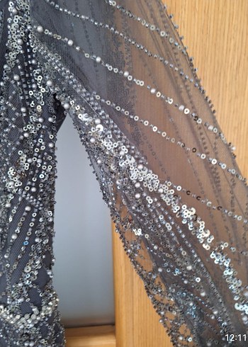 Boncuk İşlemeli Uzun Antrasit Abiye Elbise - Görsel 4